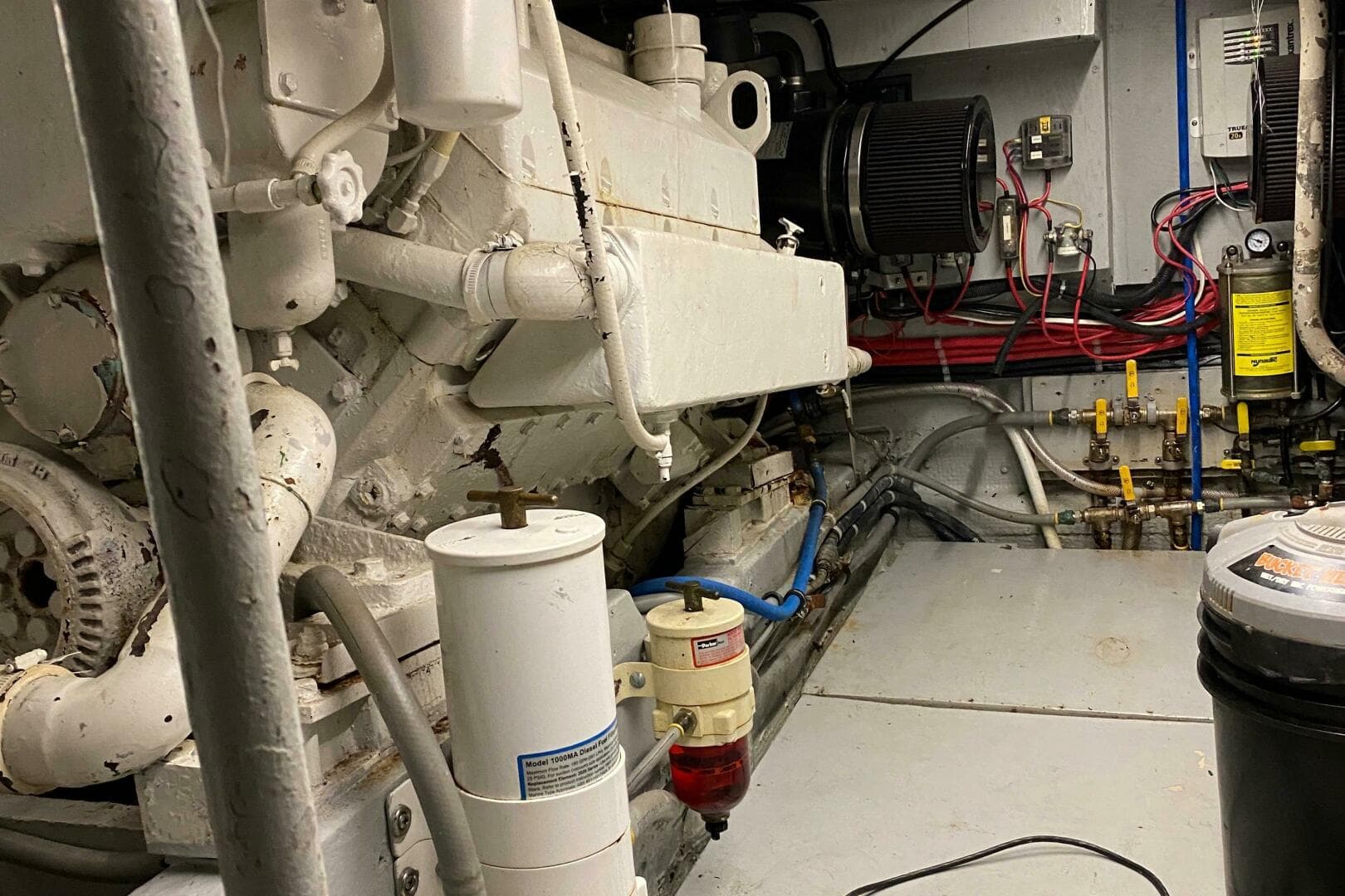 1973 Chris-Craft 47 Commander Flush Deck — photo 122