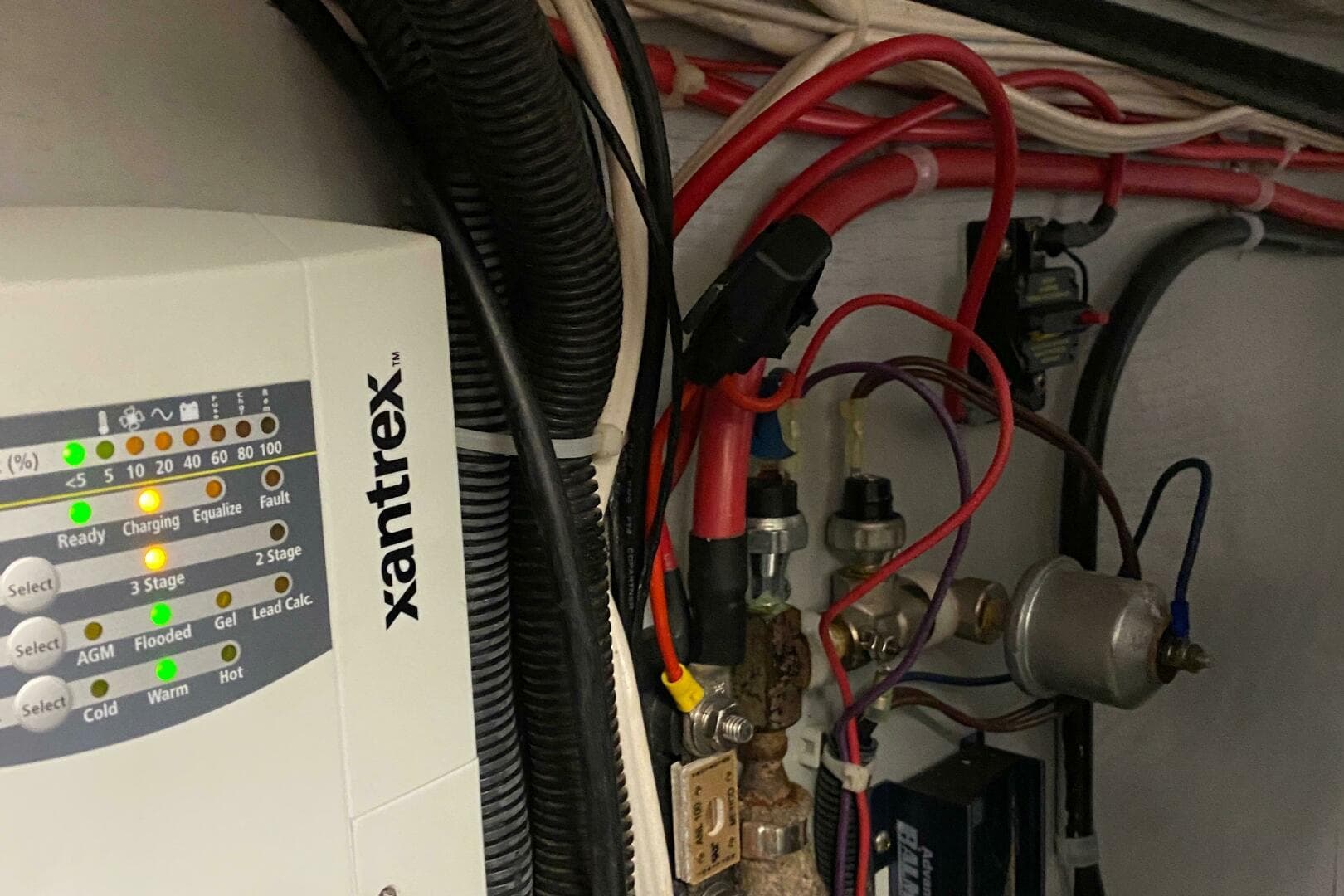 1973 Chris-Craft 47 Commander Flush Deck — photo 113