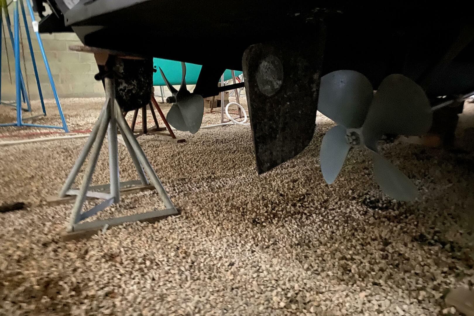 1973 Chris-Craft 47 Commander Flush Deck — photo 145