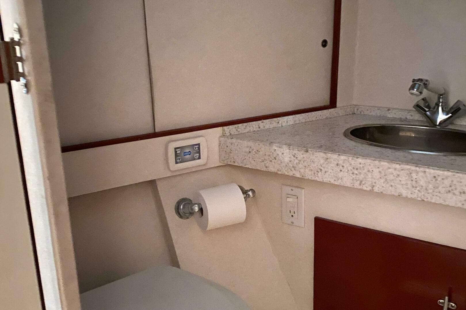 1973 Chris-Craft 47 Commander Flush Deck — photo 52