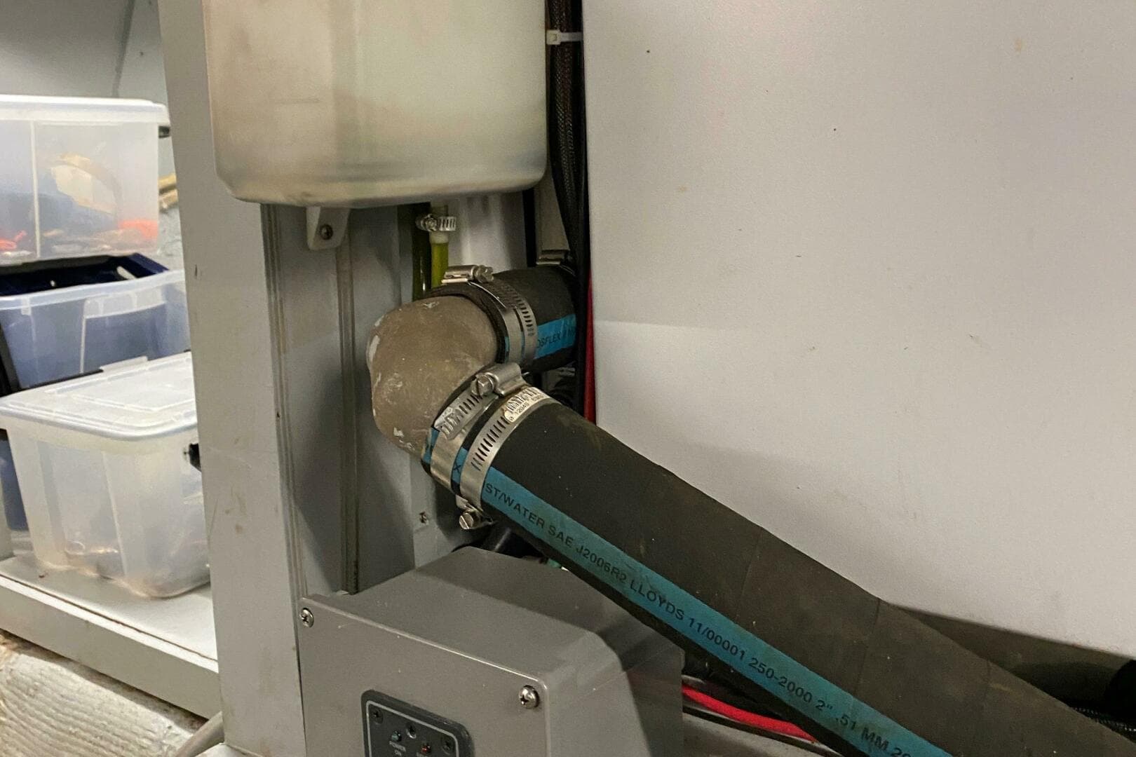 1973 Chris-Craft 47 Commander Flush Deck — photo 136