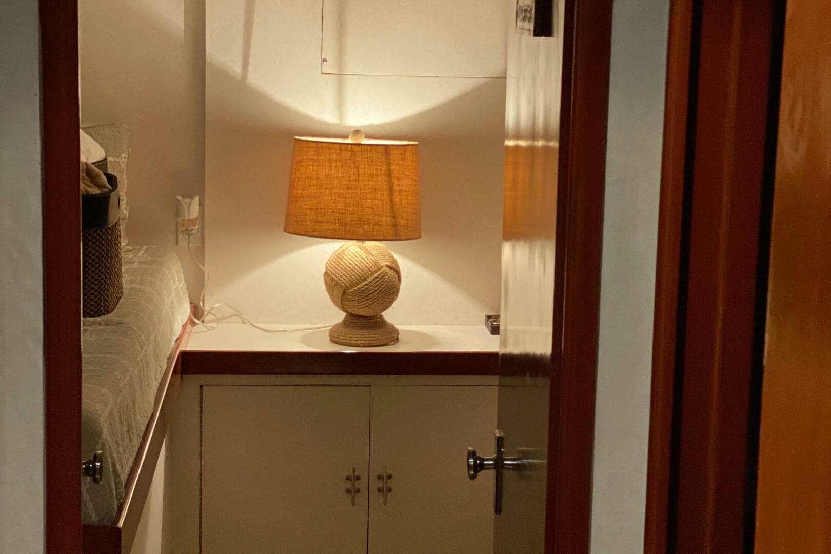 1973 Chris-Craft 47 Commander Flush Deck — photo 78