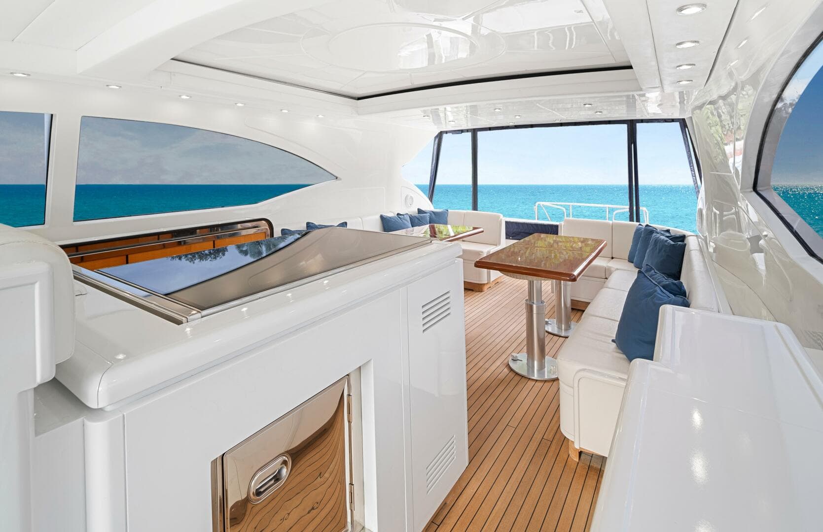 2001 Mangusta 72 — photo 19