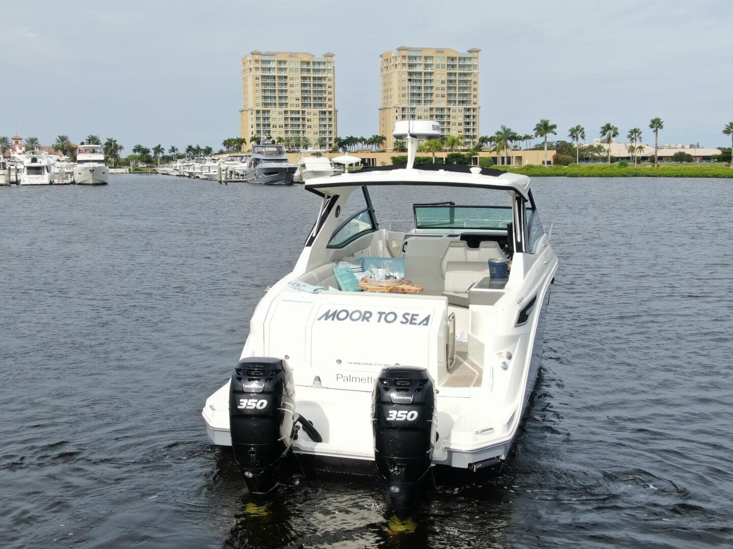 2021 Sea Ray 320 Sundancer — photo 24