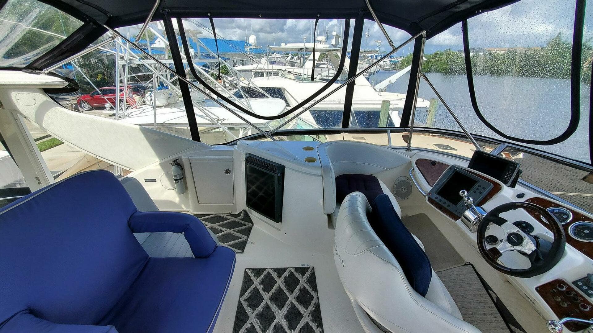 2004 Meridian 408 — photo 34