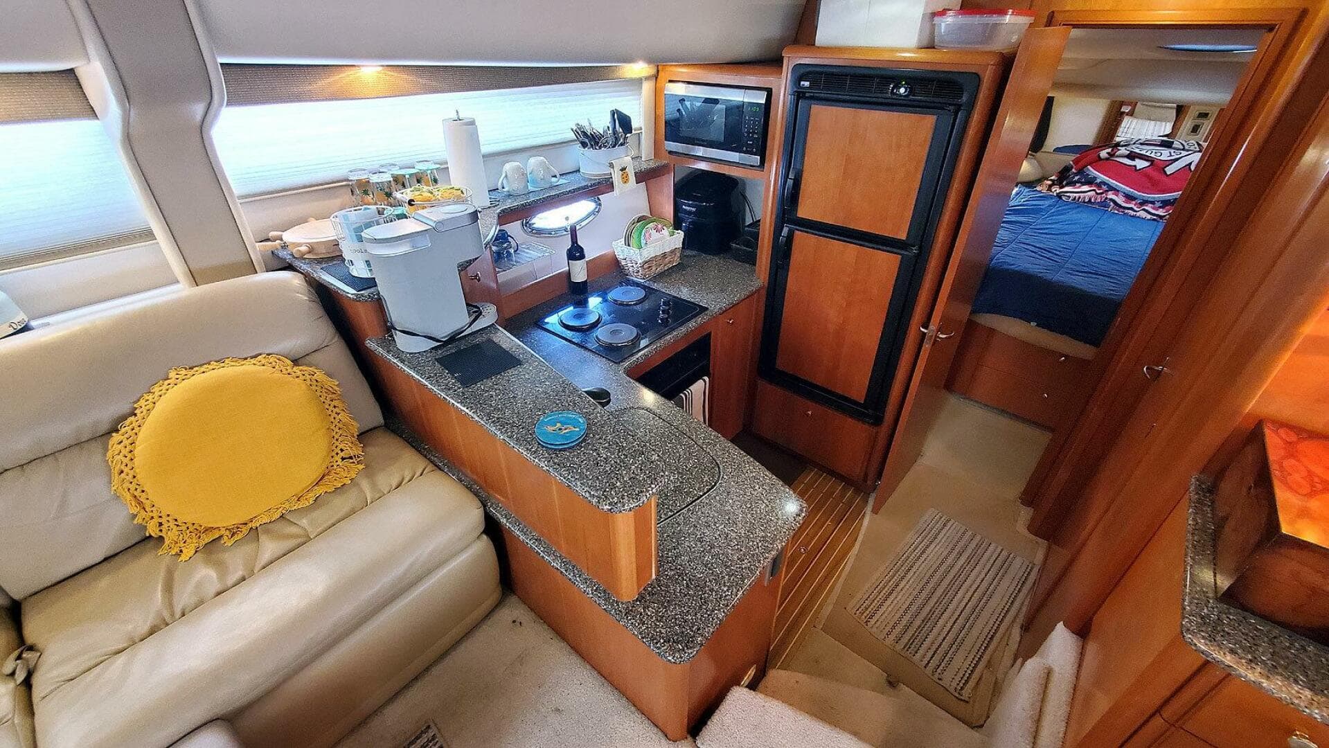 2004 Meridian 408 — photo 13
