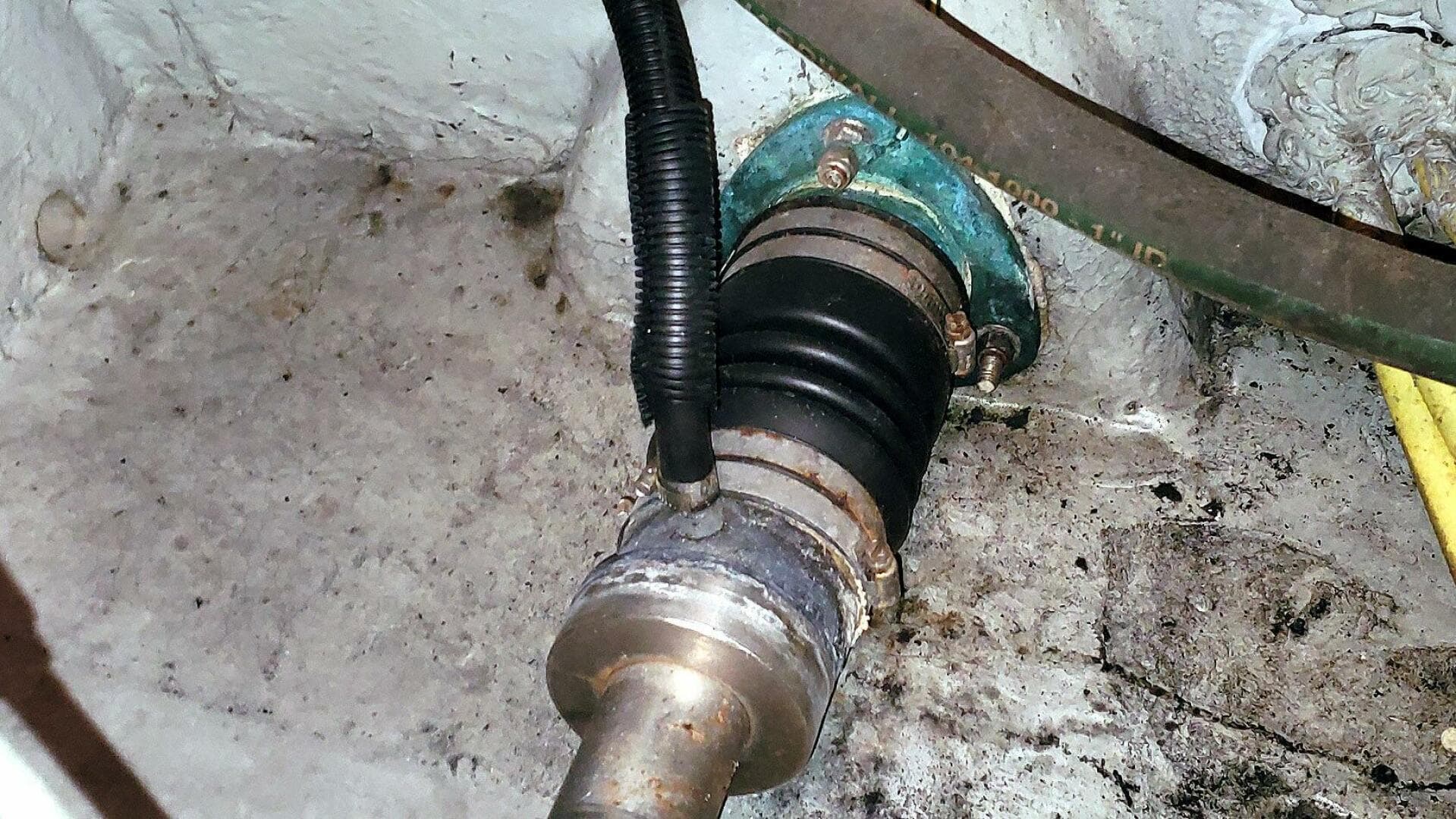 2004 Meridian 408 — photo 42