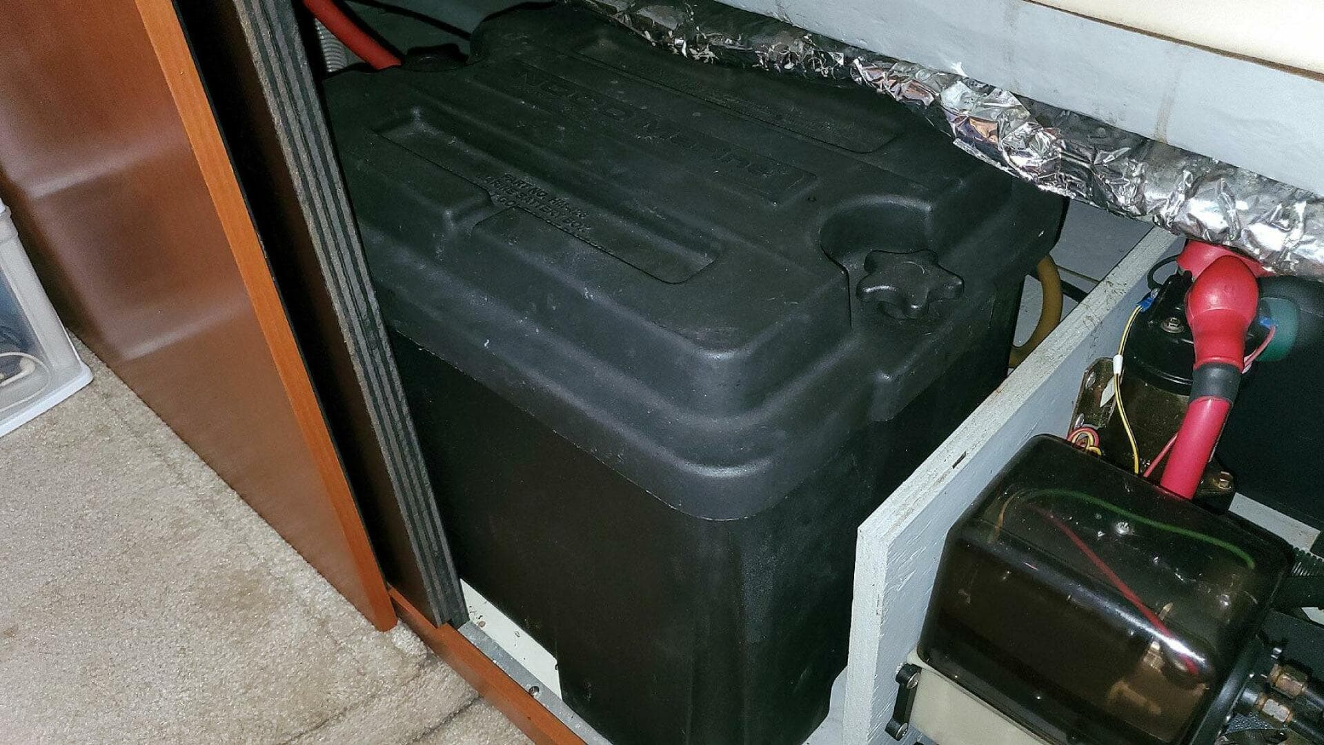 2004 Meridian 408 — photo 51