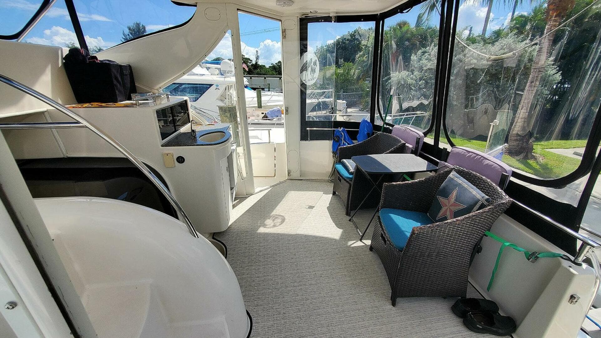 2004 Meridian 408 — photo 7