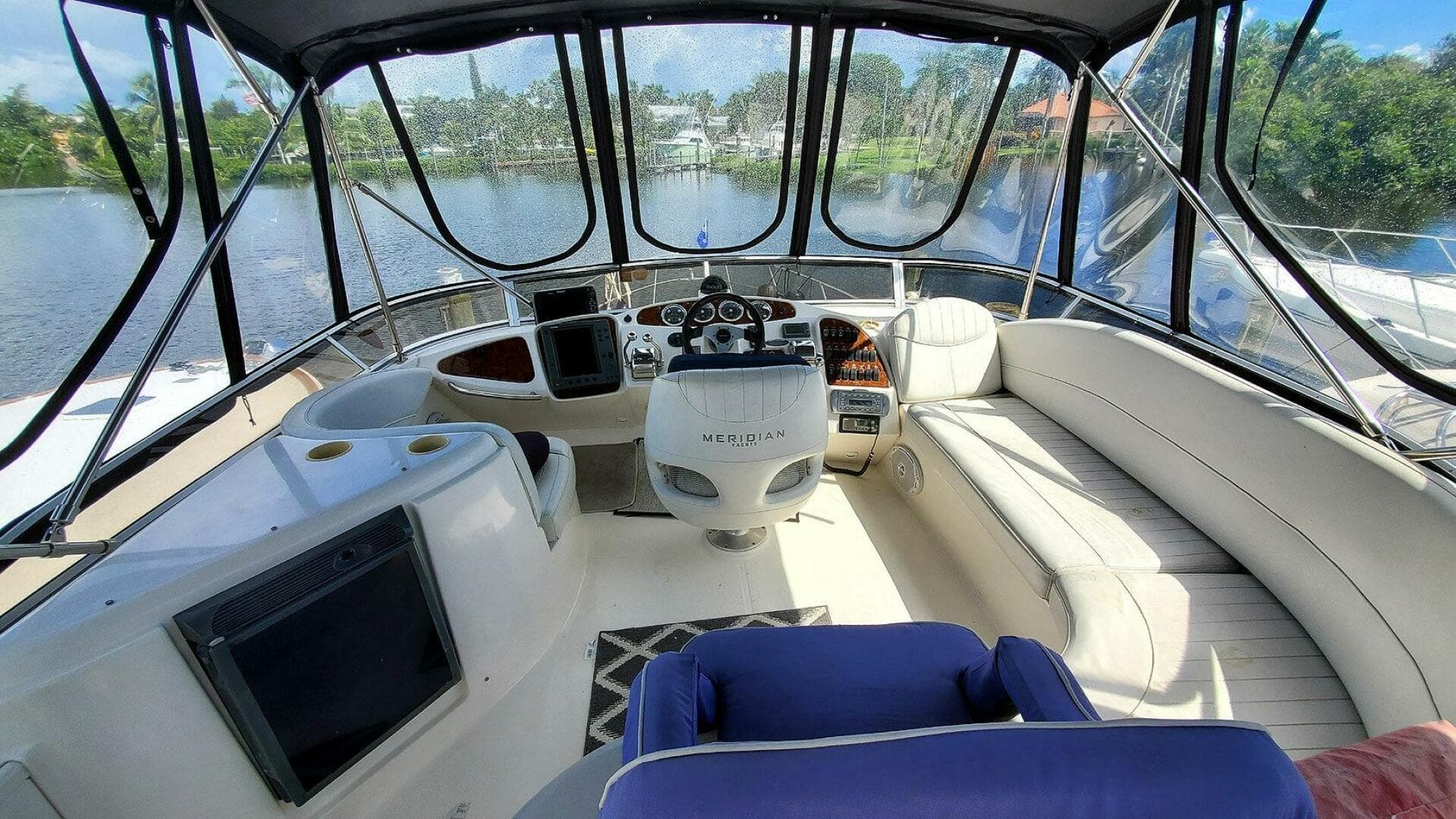 2004 Meridian 408 — photo 31