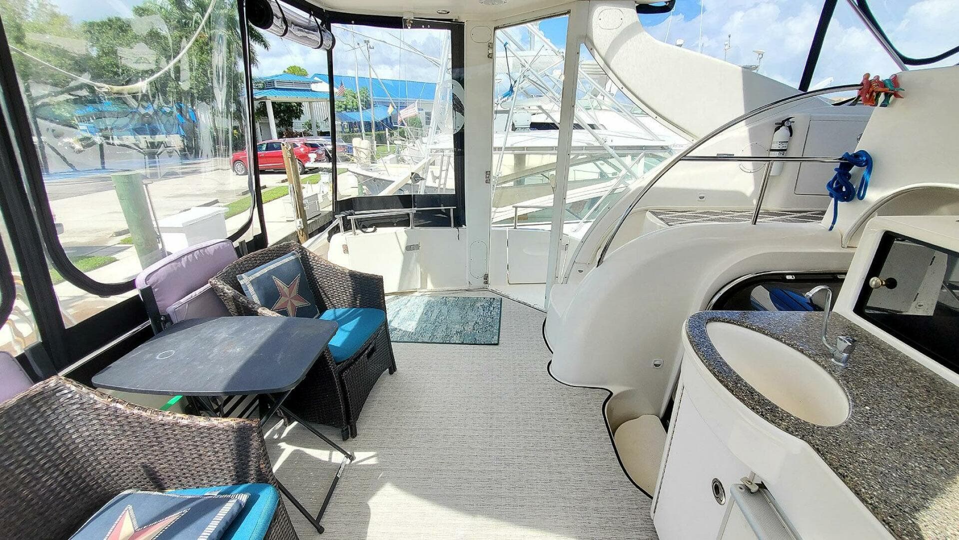 2004 Meridian 408 — photo 6