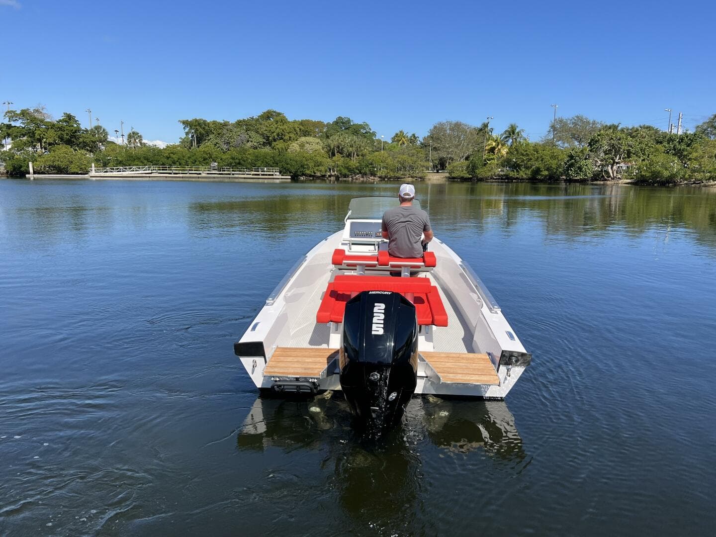 2021 Goldfish 23 Tender — photo 3