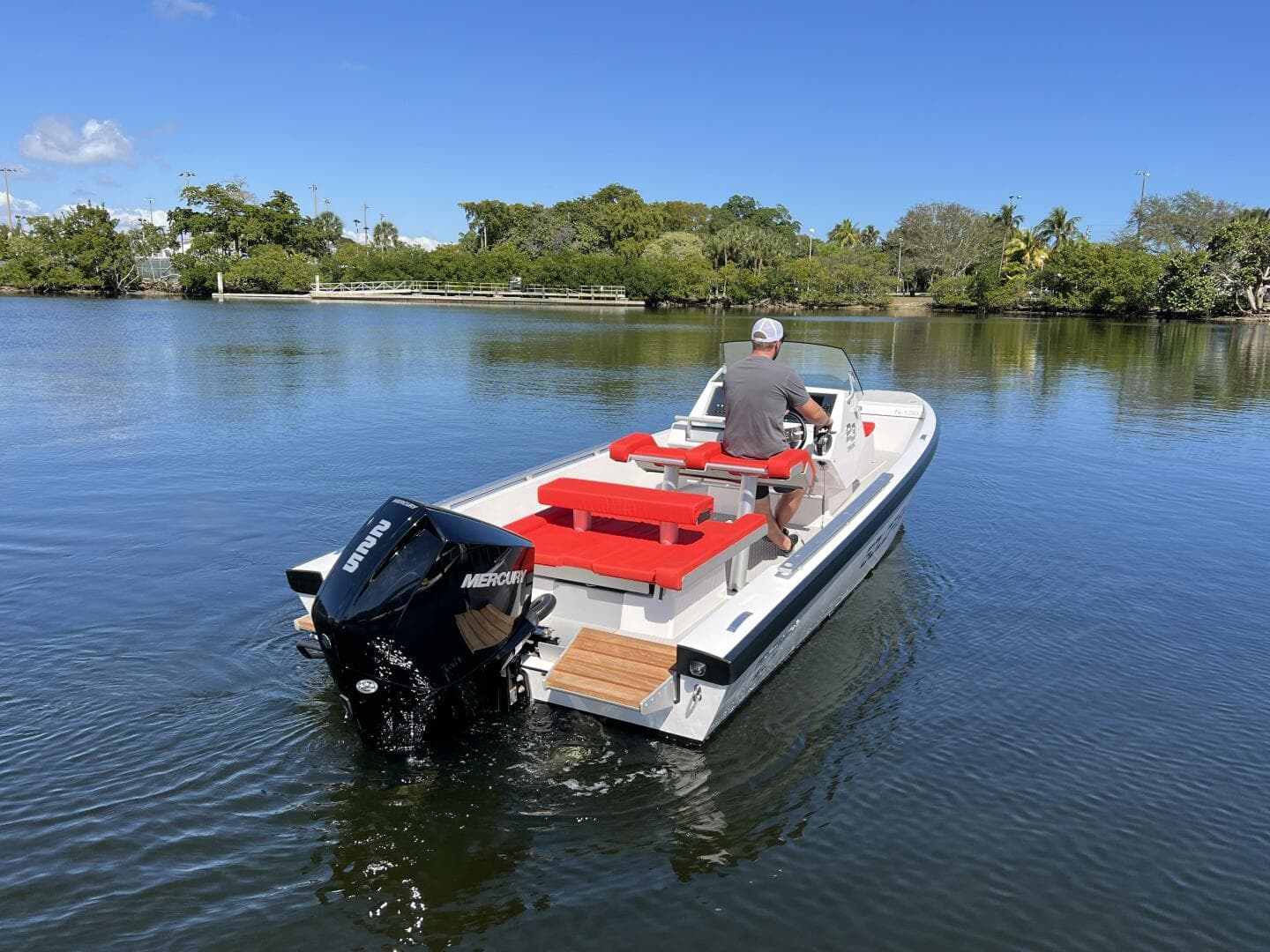 2021 Goldfish 23 Tender — photo 4