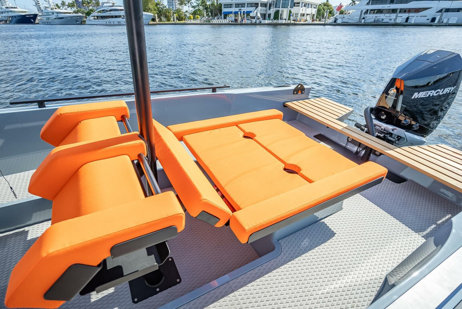 2024 Goldfish 28 Tender — photo 15