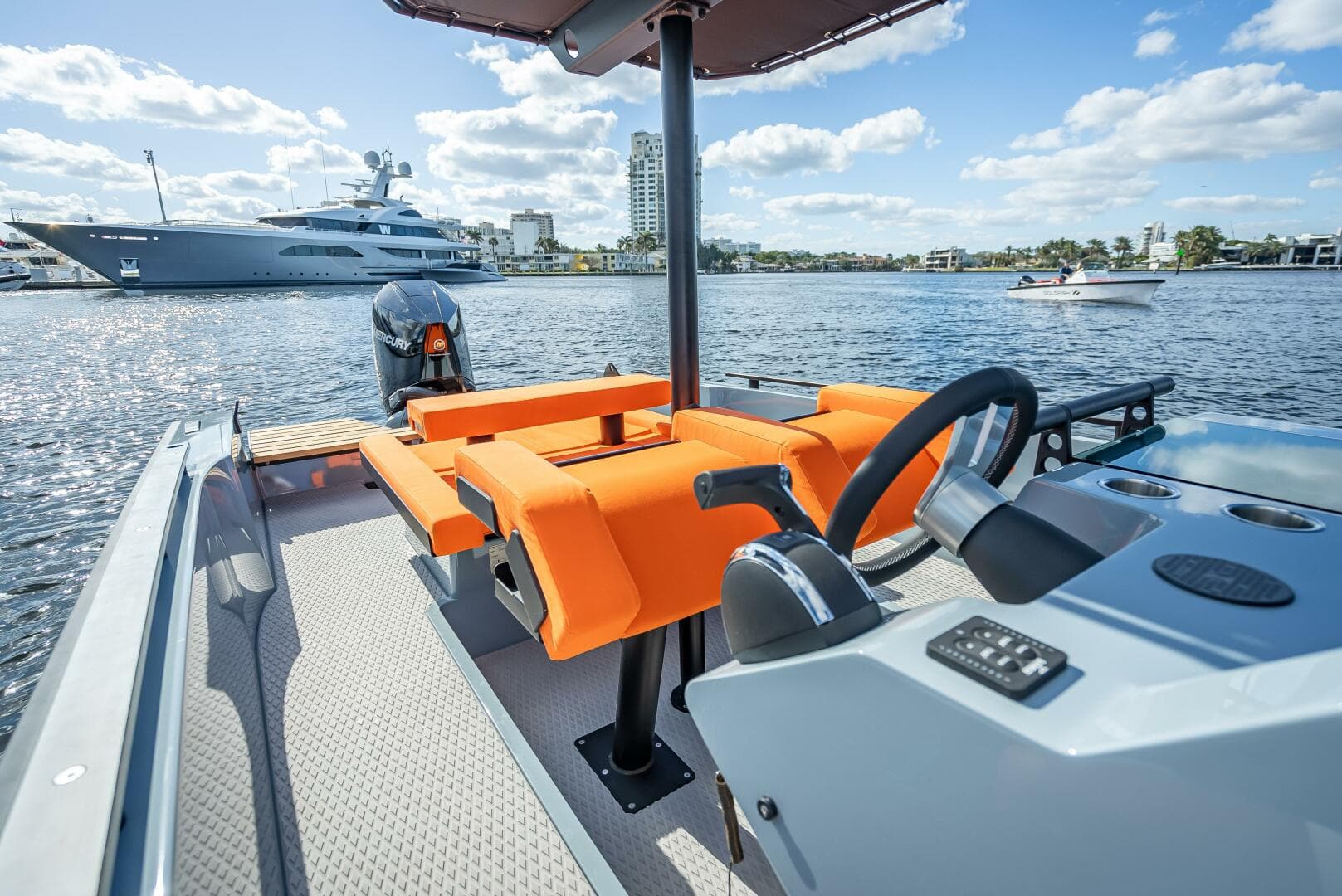 2024 Goldfish 28 Tender — photo 7