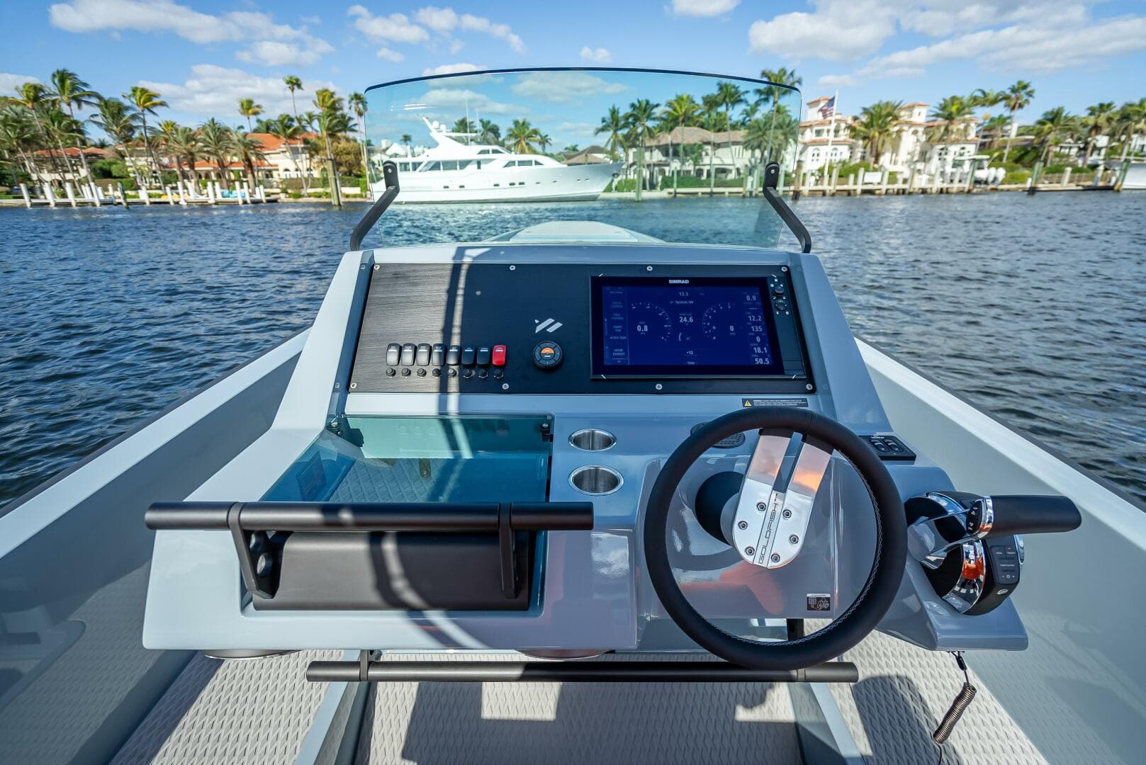 2024 Goldfish 28 Tender — photo 12