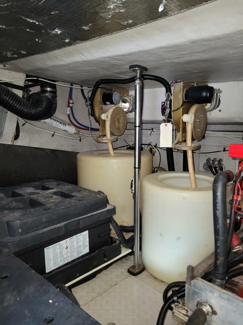 2000 Sea Ray 540 Sundancer — photo 111