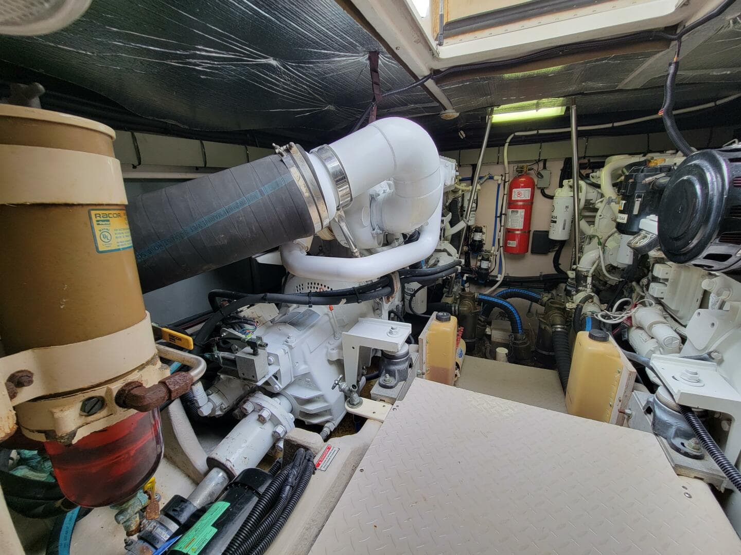 2000 Sea Ray 540 Sundancer — photo 117