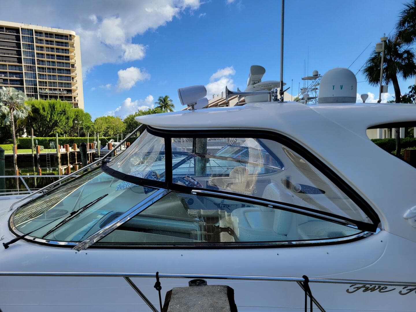 2000 Sea Ray 540 Sundancer — photo 3