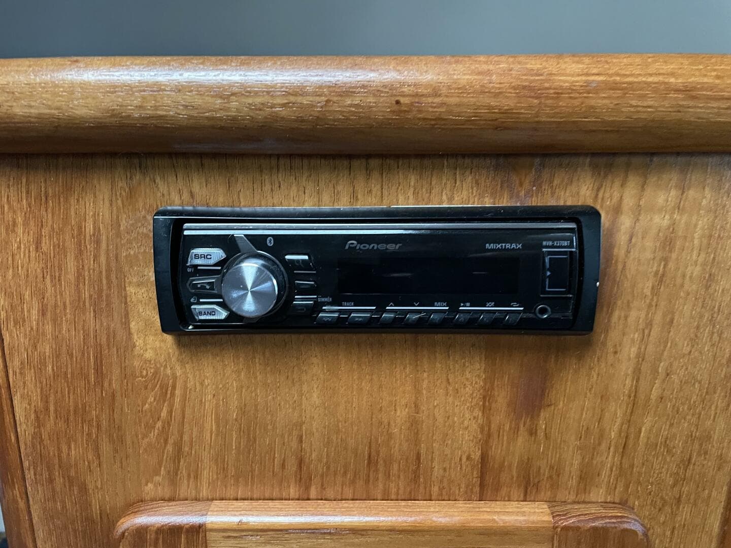 2000 Pursuit 3000 Express — photo 29