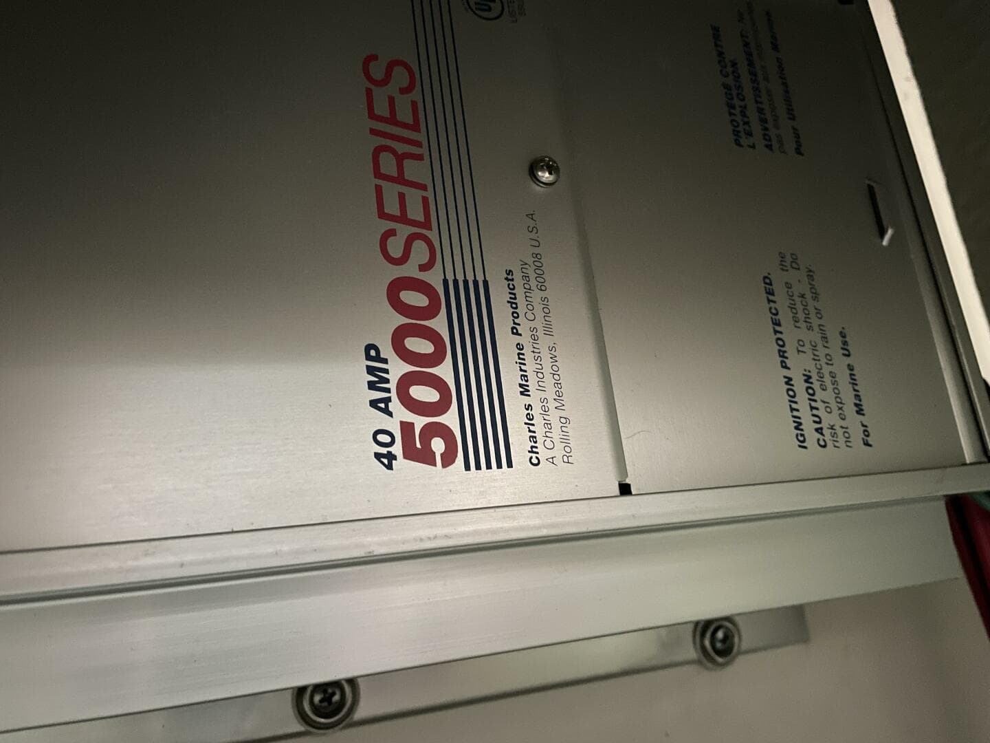 2000 Pursuit 3000 Express — photo 49