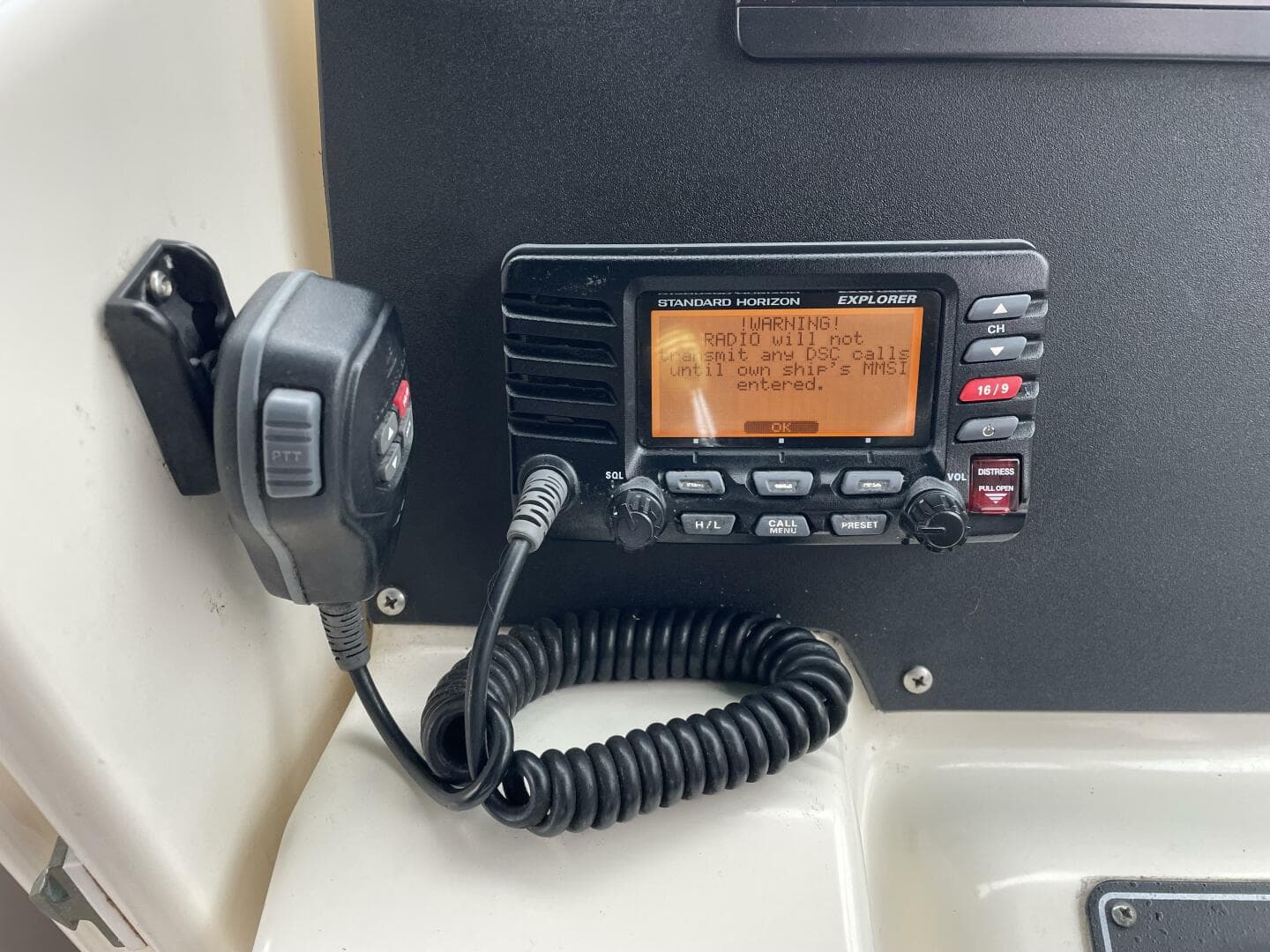 2000 Pursuit 3000 Express — photo 12