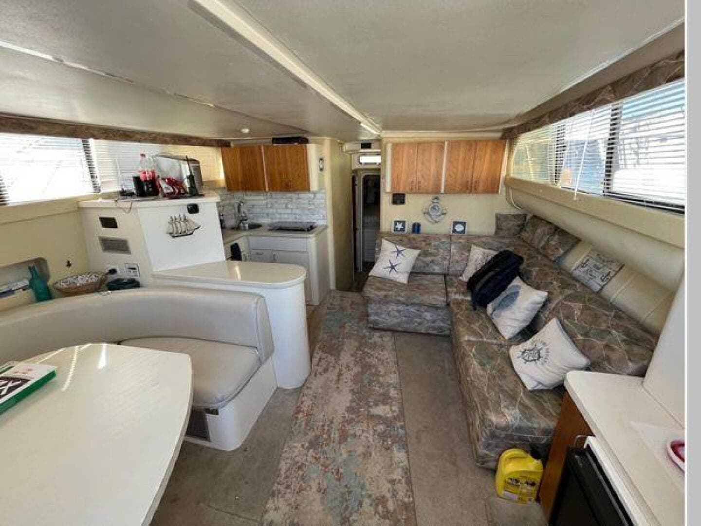 1993 Mainship Sedan Bridge — photo 6