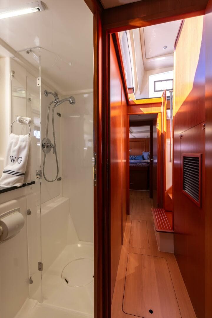 2013 Leopard 48 — photo 22