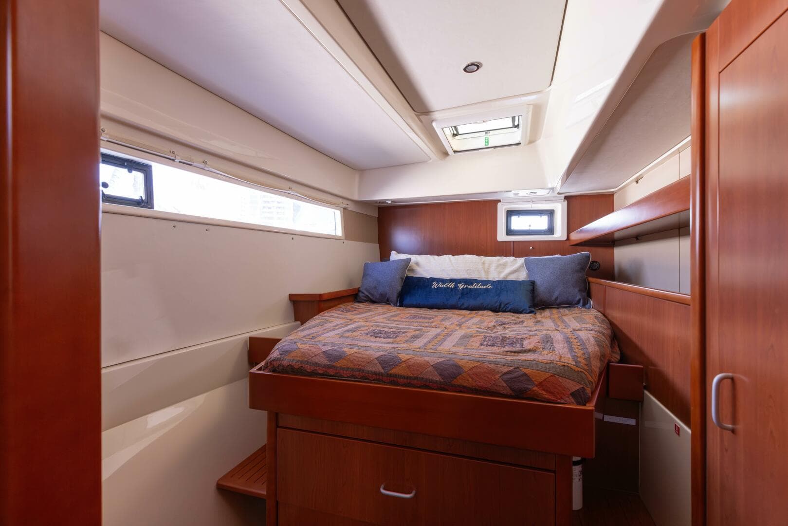 2013 Leopard 48 — photo 14