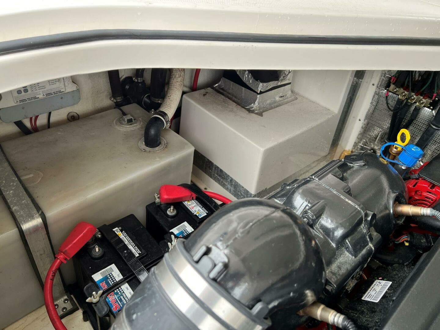 2017 Regal 28 Express — photo 33