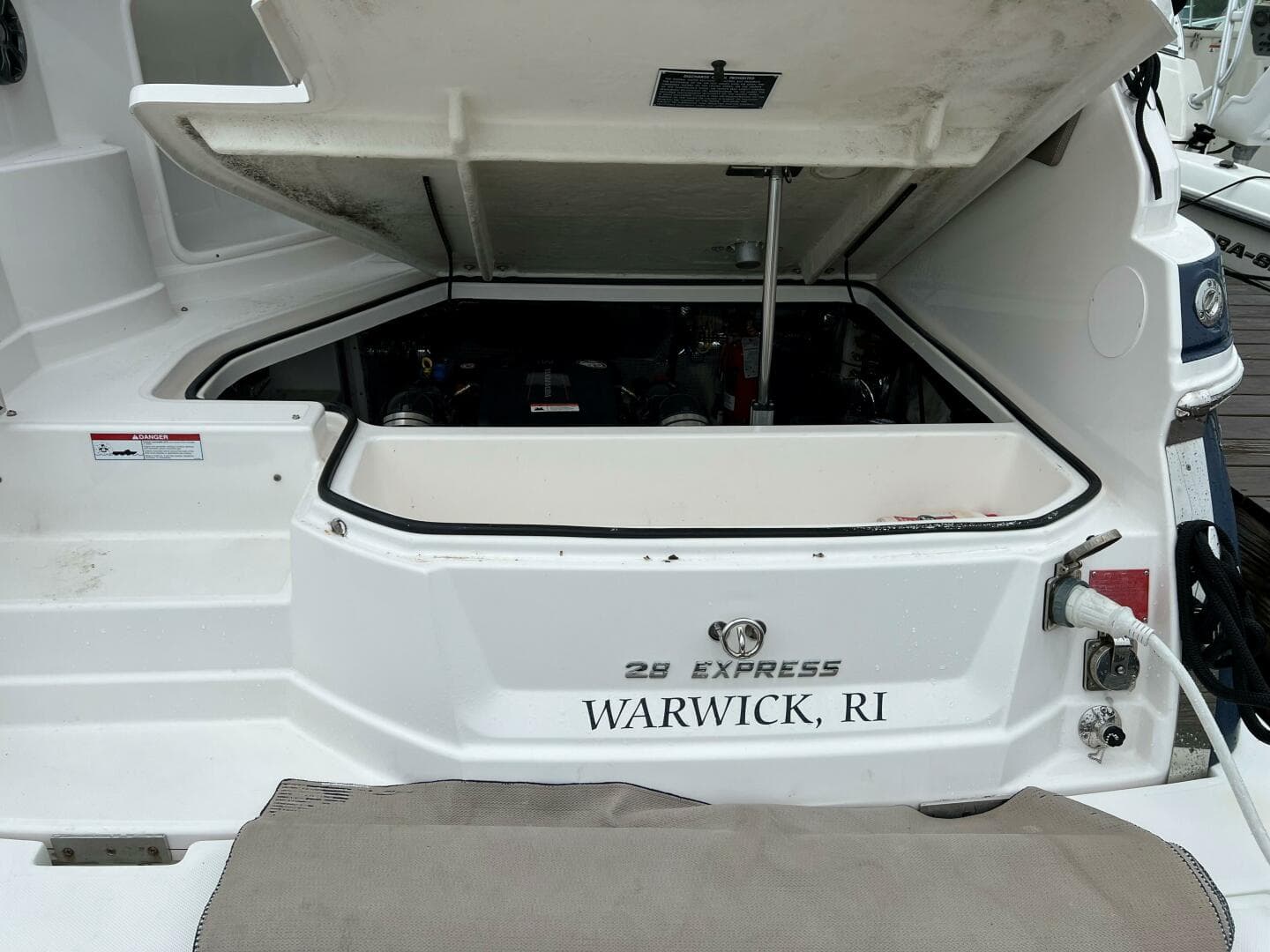 2017 Regal 28 Express — photo 21
