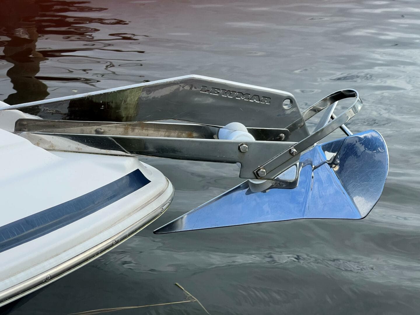 2017 Regal 28 Express — photo 22