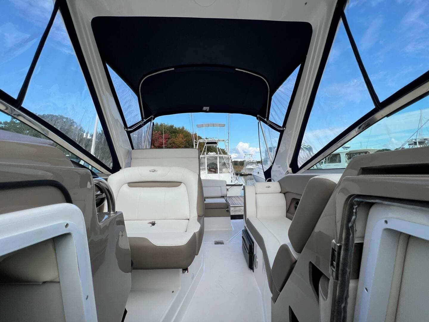 2017 Regal 28 Express — photo 11