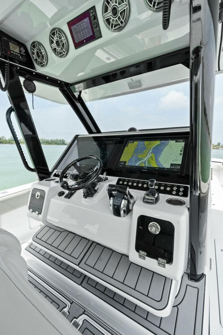 2022 Barker Boatworks 40 High Performance Cat — photo 2