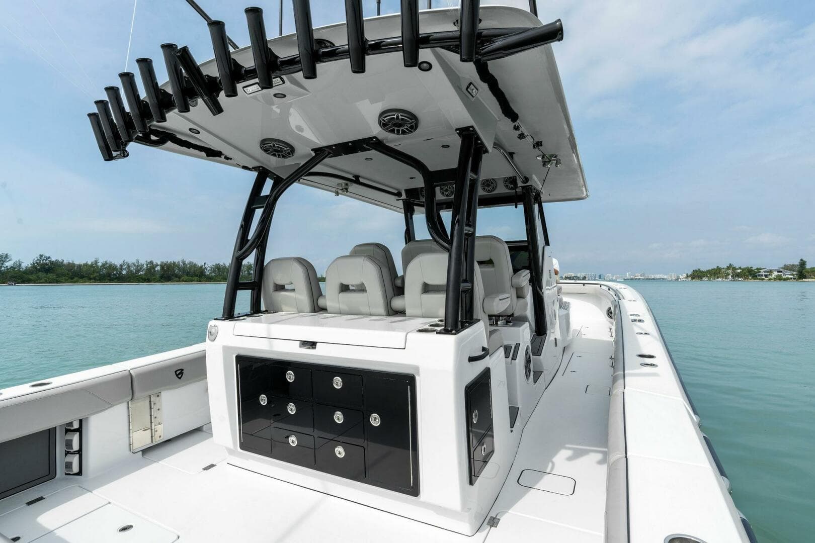 2022 Barker Boatworks 40 High Performance Cat — photo 7