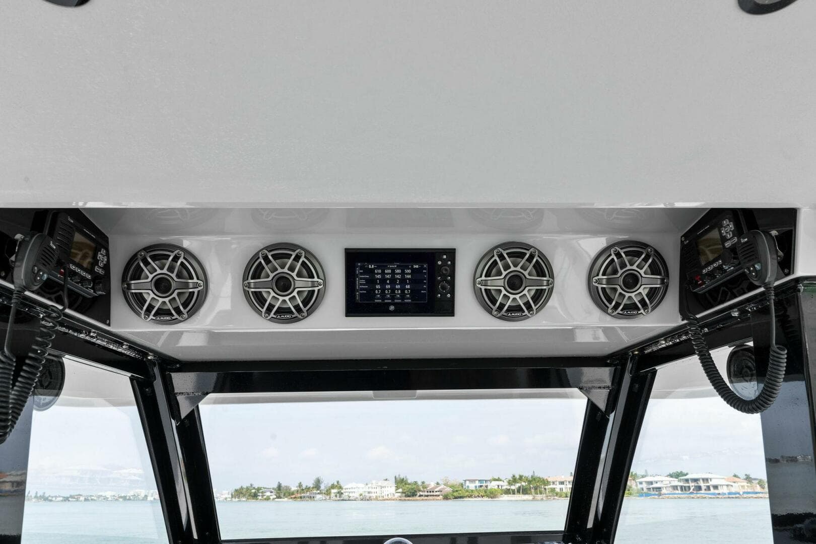 2022 Barker Boatworks 40 High Performance Cat — photo 33