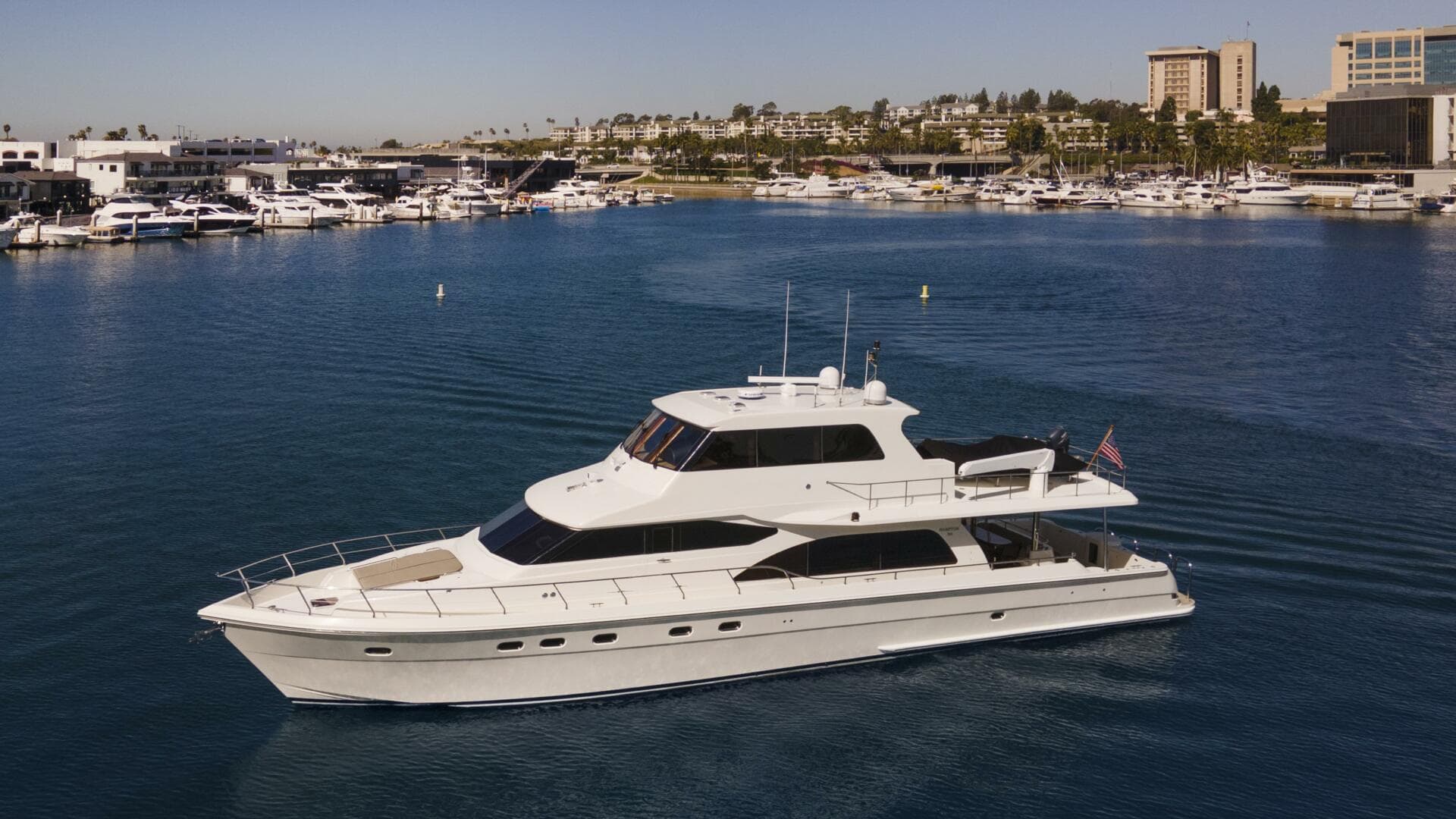 2007 Hampton Cockpit — photo 43