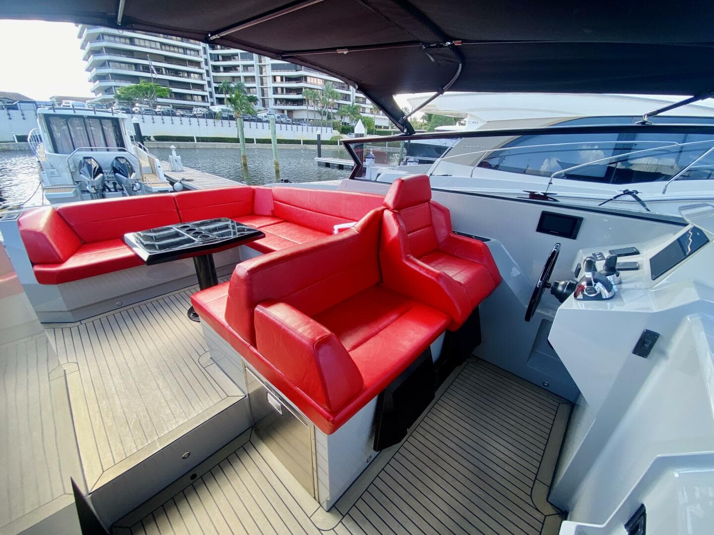 2020 Vanquish Vq 45 — photo 16