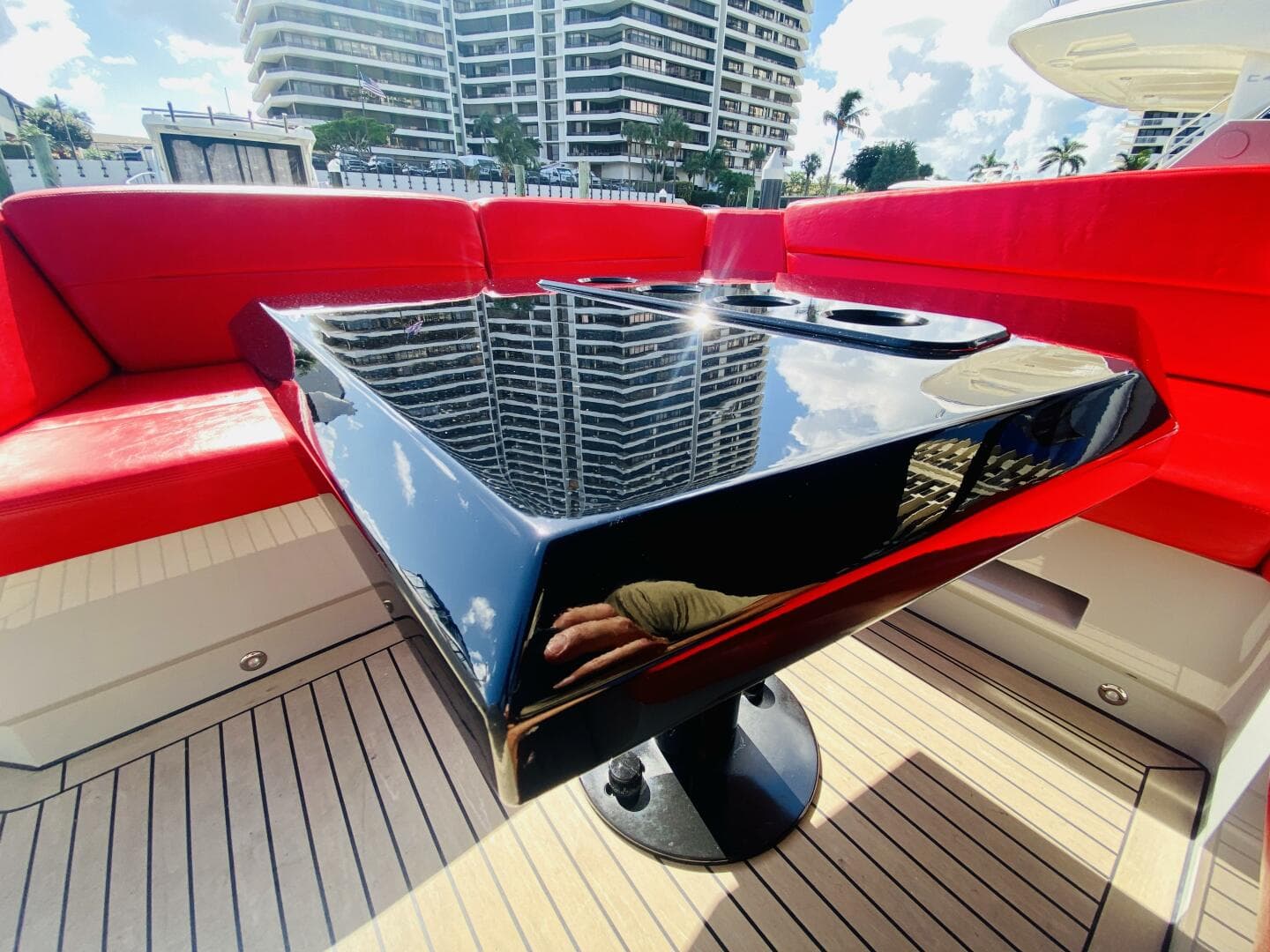 2020 Vanquish Vq 45 — photo 15