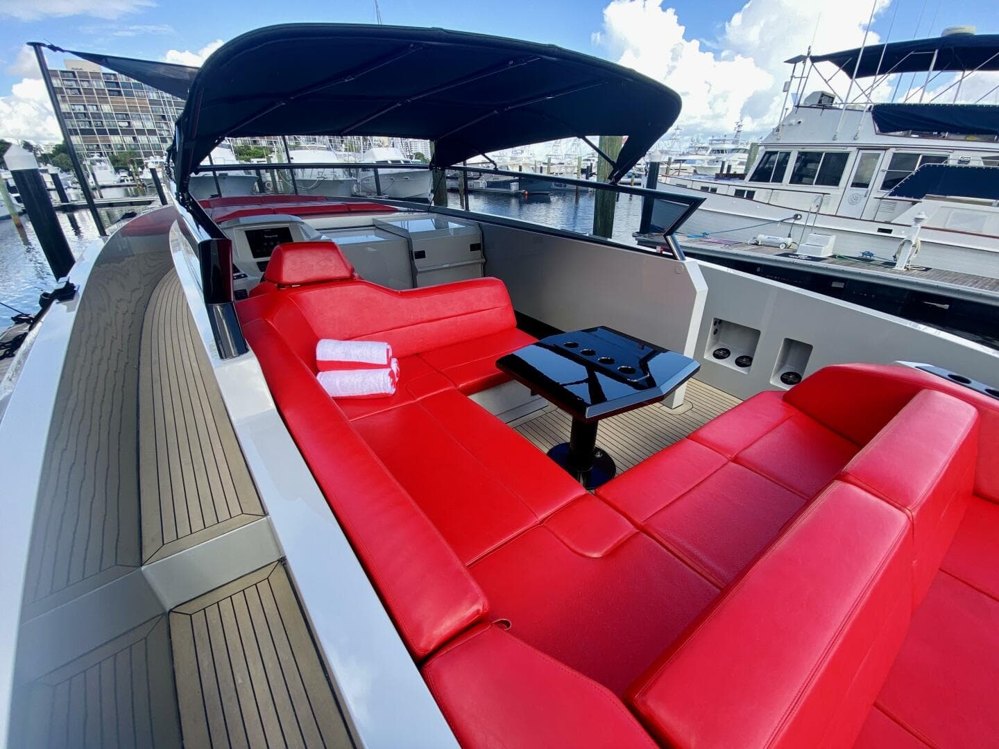 2020 Vanquish Vq 45 — photo 11