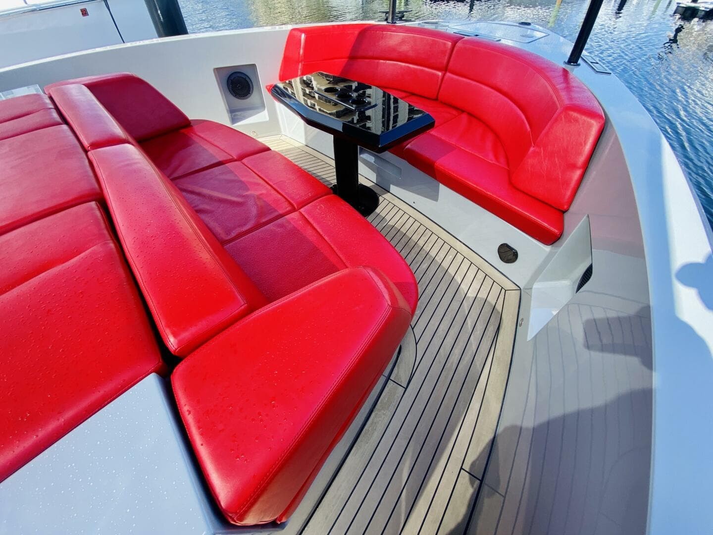 2020 Vanquish Vq 45 — photo 23