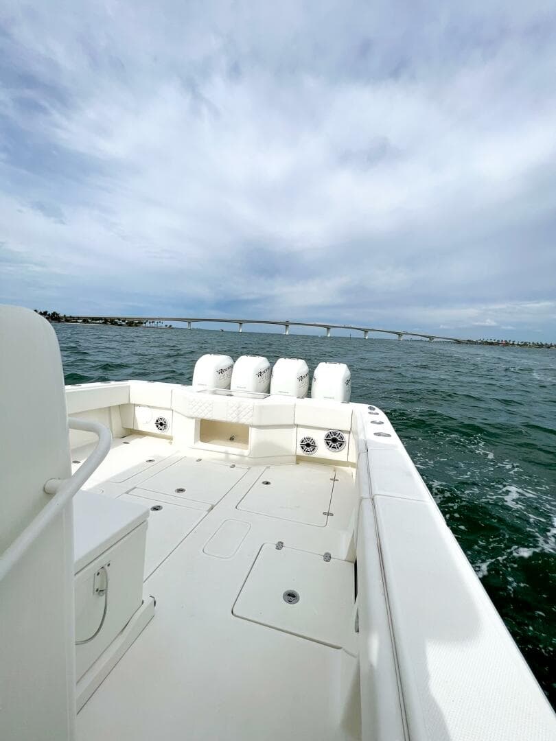 2017 Seavee 390Z Center Console — photo 32