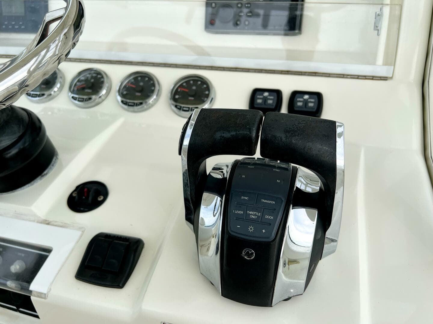 2017 Seavee 390Z Center Console — photo 24