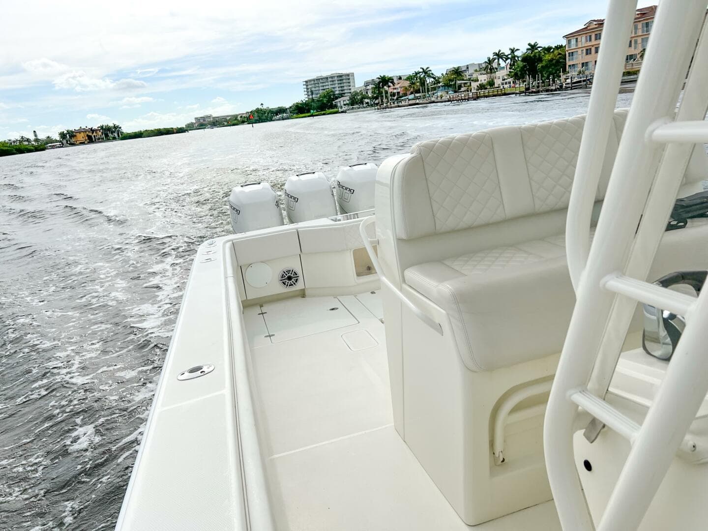2017 Seavee 390Z Center Console — photo 16