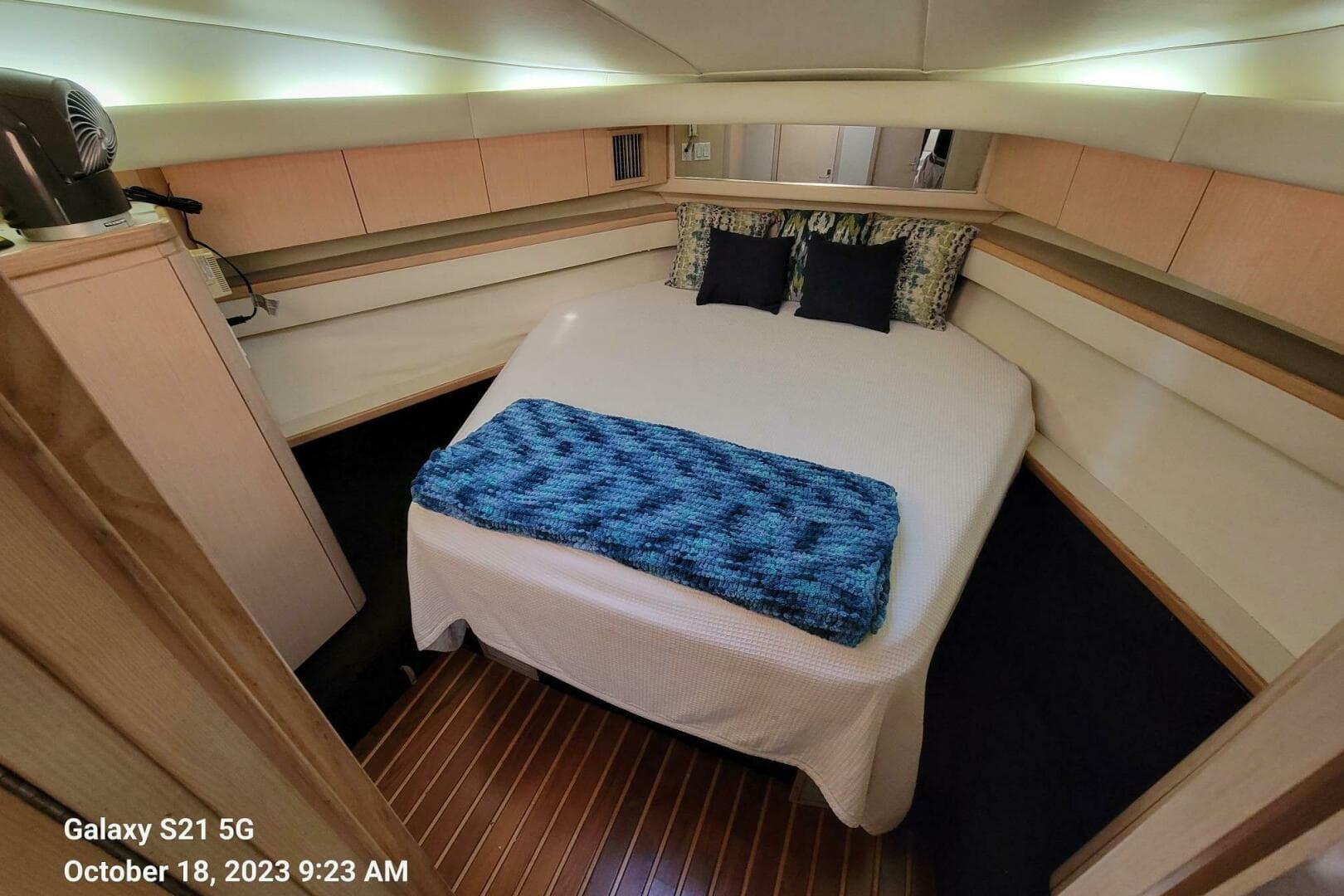 1996 Tiara Yachts 4000 Express — photo 4