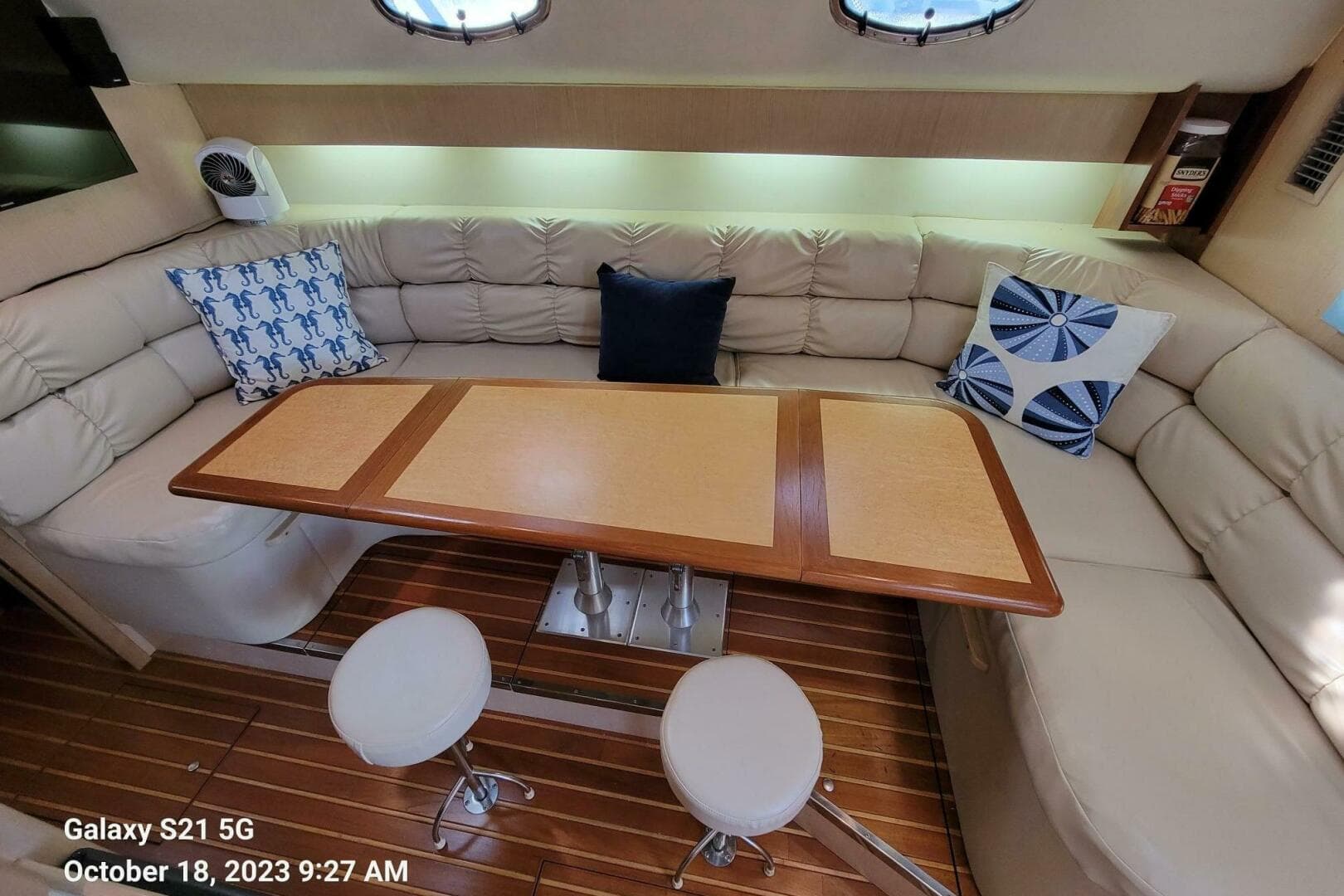 1996 Tiara Yachts 4000 Express — photo 6