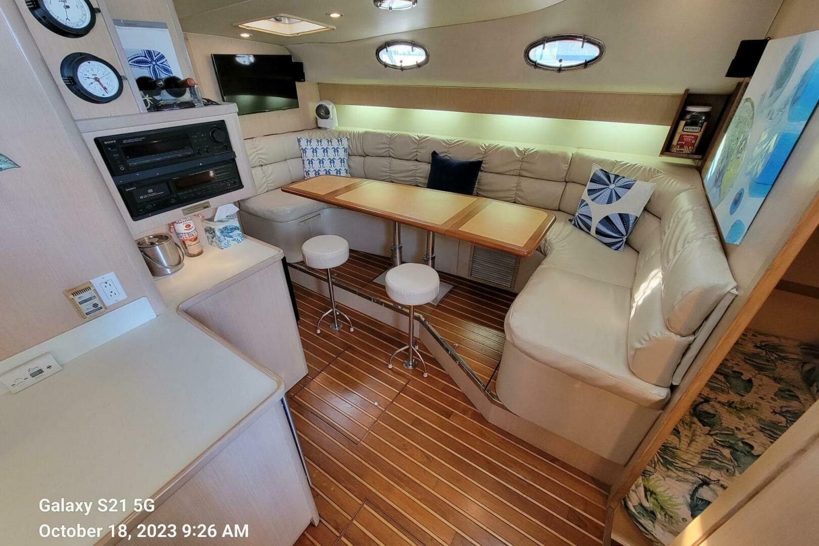 1996 Tiara Yachts 4000 Express — photo 5