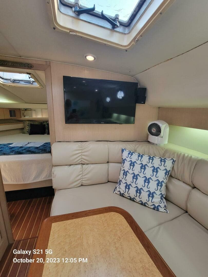 1996 Tiara Yachts 4000 Express — photo 16