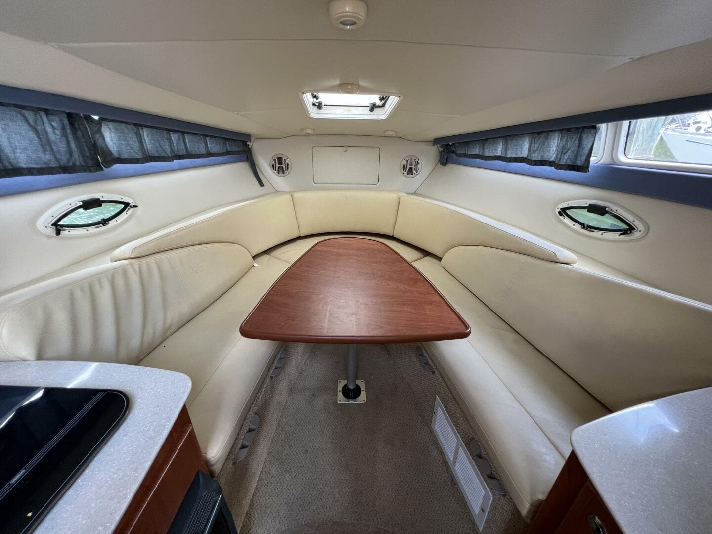 2007 Bayliner 265 — photo 11