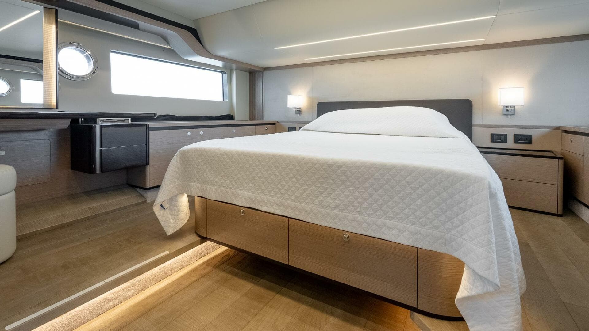 2023 Absolute 52 Navetta — photo 38